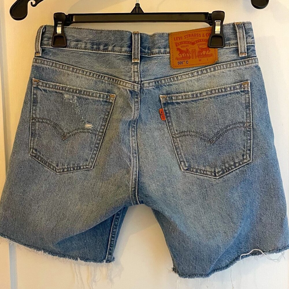 Vintage Distressed Levi's 505 shorts